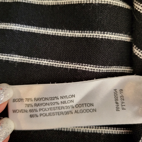 Carolyn Taylor Black and White Stripe Sweater with White Collared Shirt Size L - Picture 5 of 7